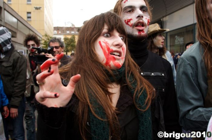 Zombie Walk 2010 by Brigou_15