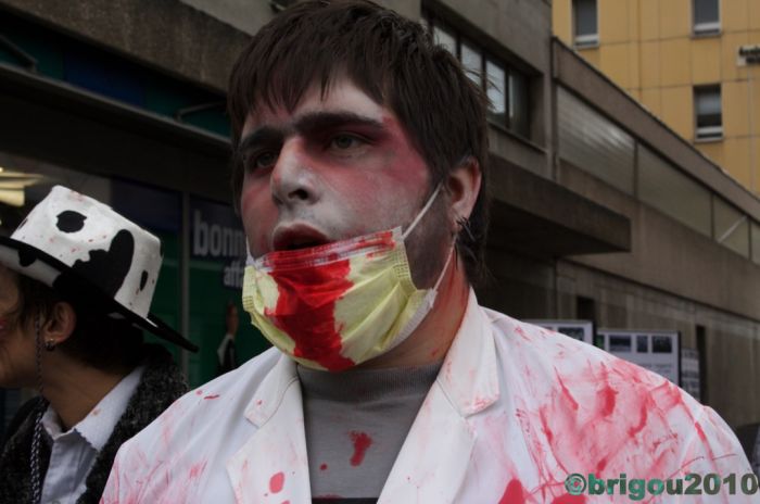 Zombie Walk 2010 by Brigou_23