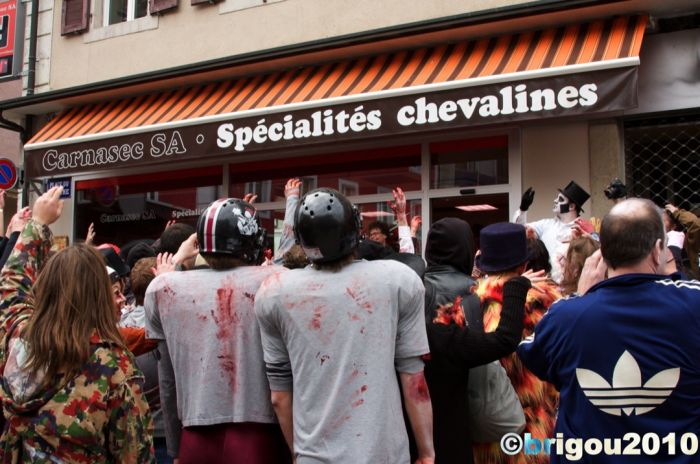 Zombie Walk 2010 by Brigou_39